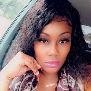 Meet your Posher, Lena